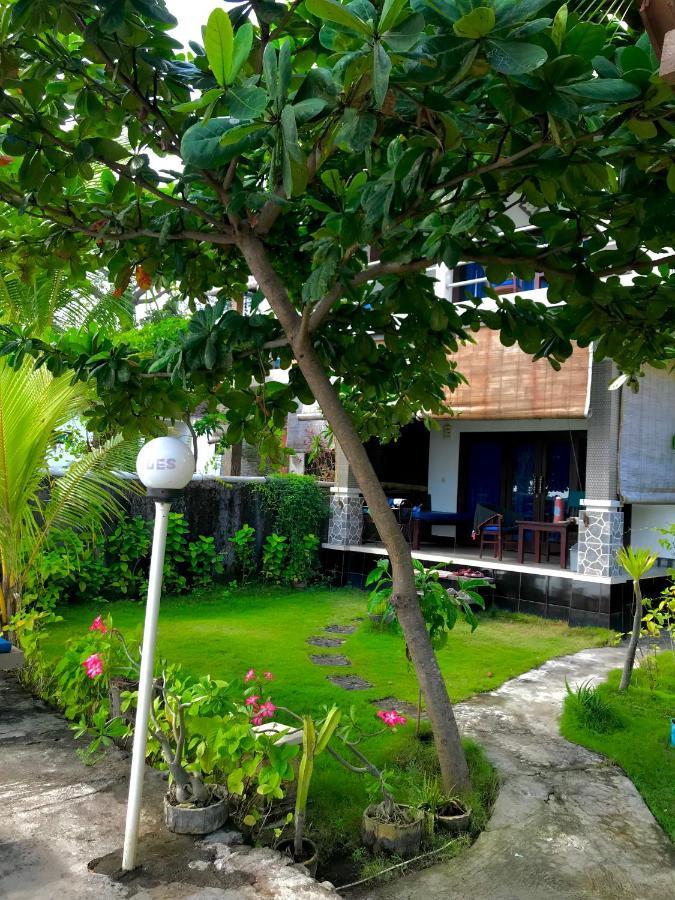 Tudes Homestay Amed Extérieur photo