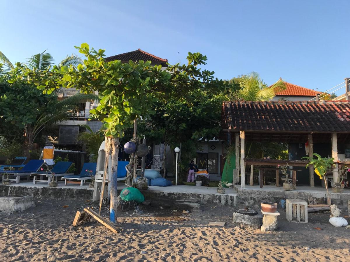 Tudes Homestay Amed Extérieur photo