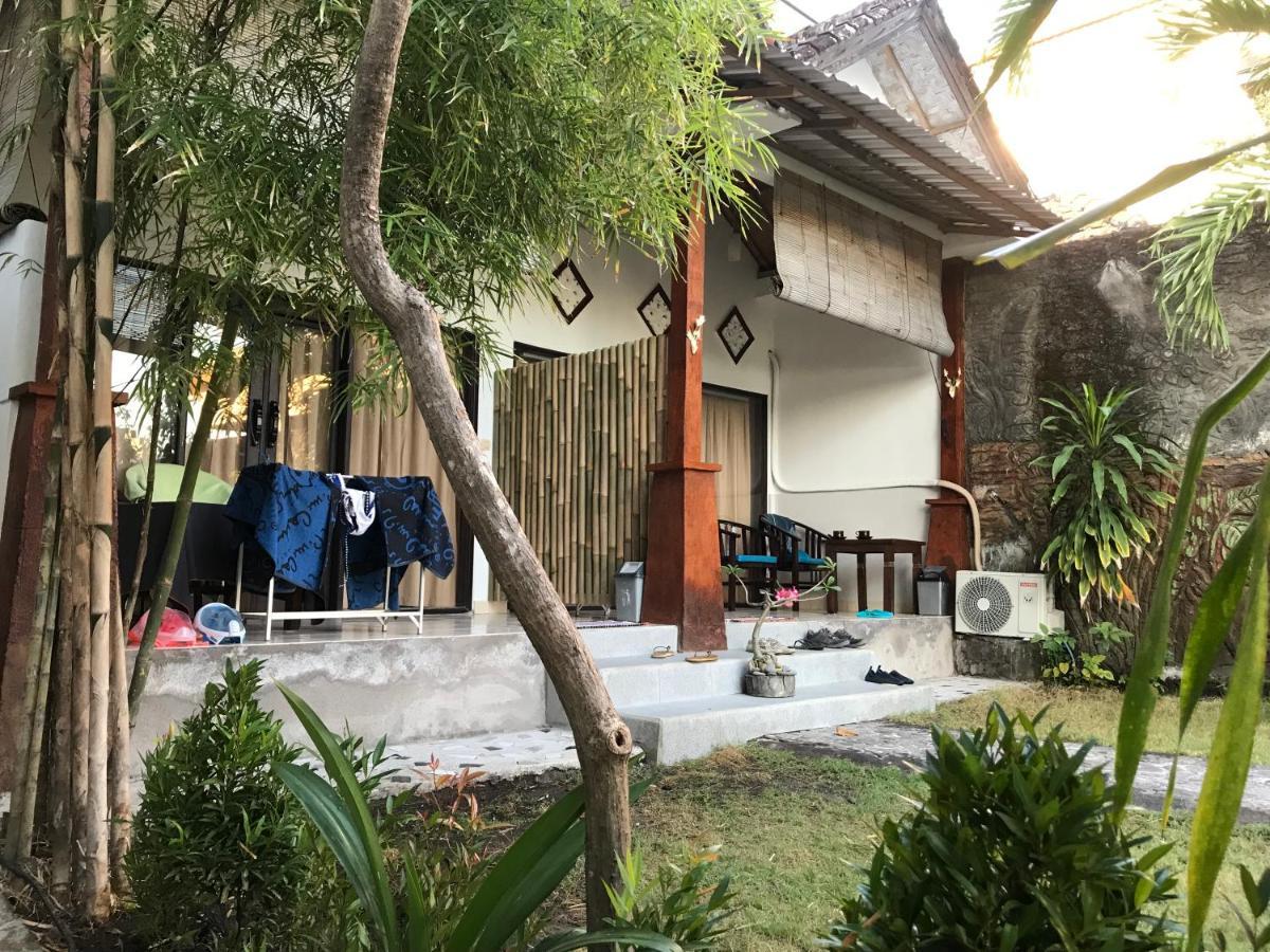 Tudes Homestay Amed Extérieur photo