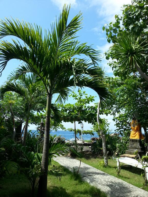 Tudes Homestay Amed Extérieur photo